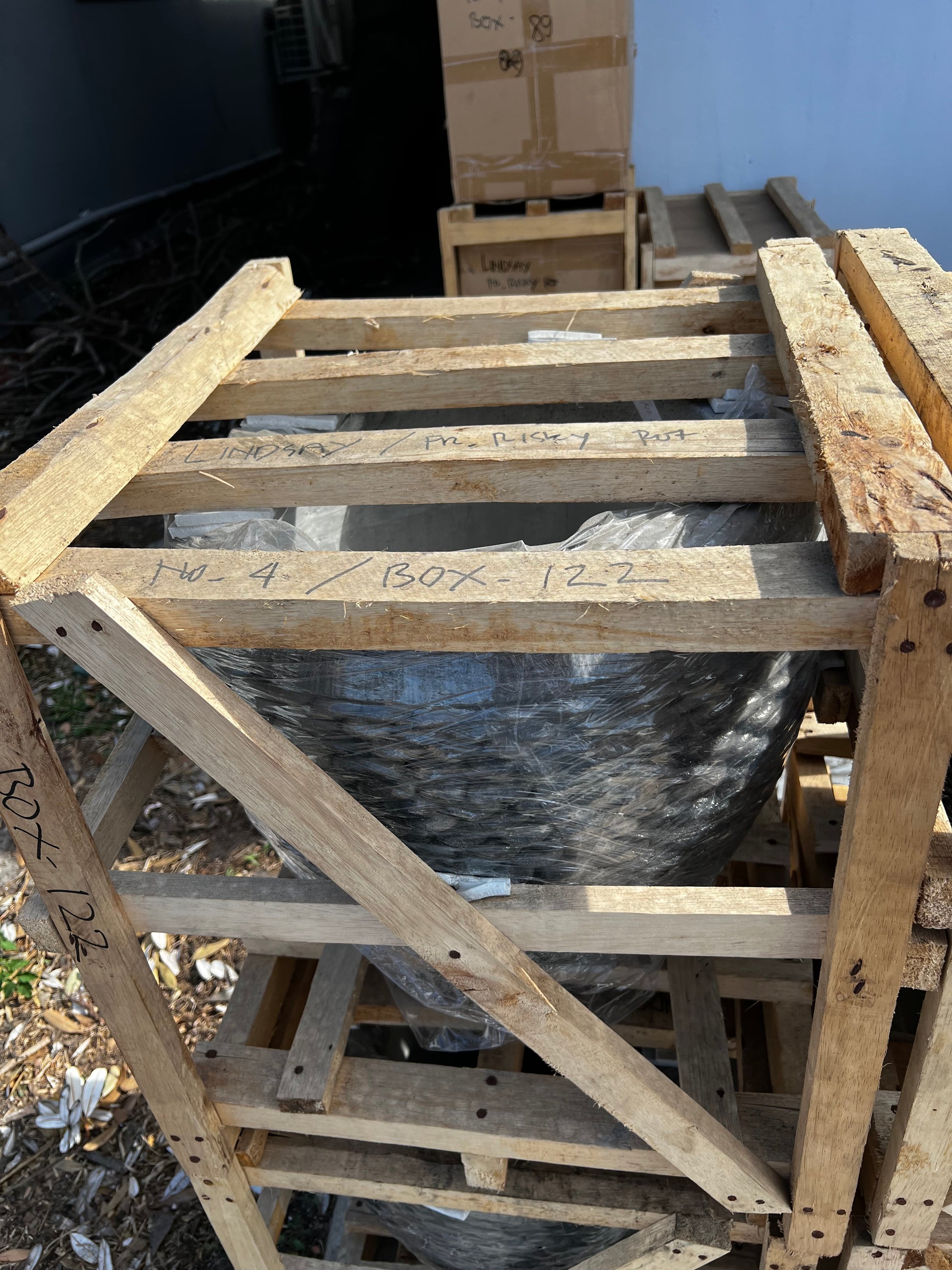 River Pebble Garden Urn in crate