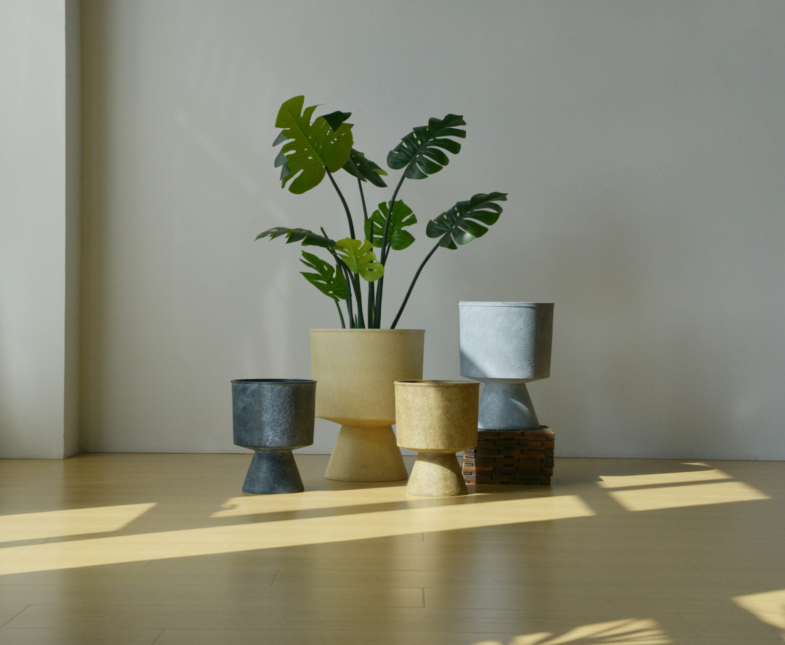 Venice Elements CUP003 Series Tapered Cup Garden Planters
