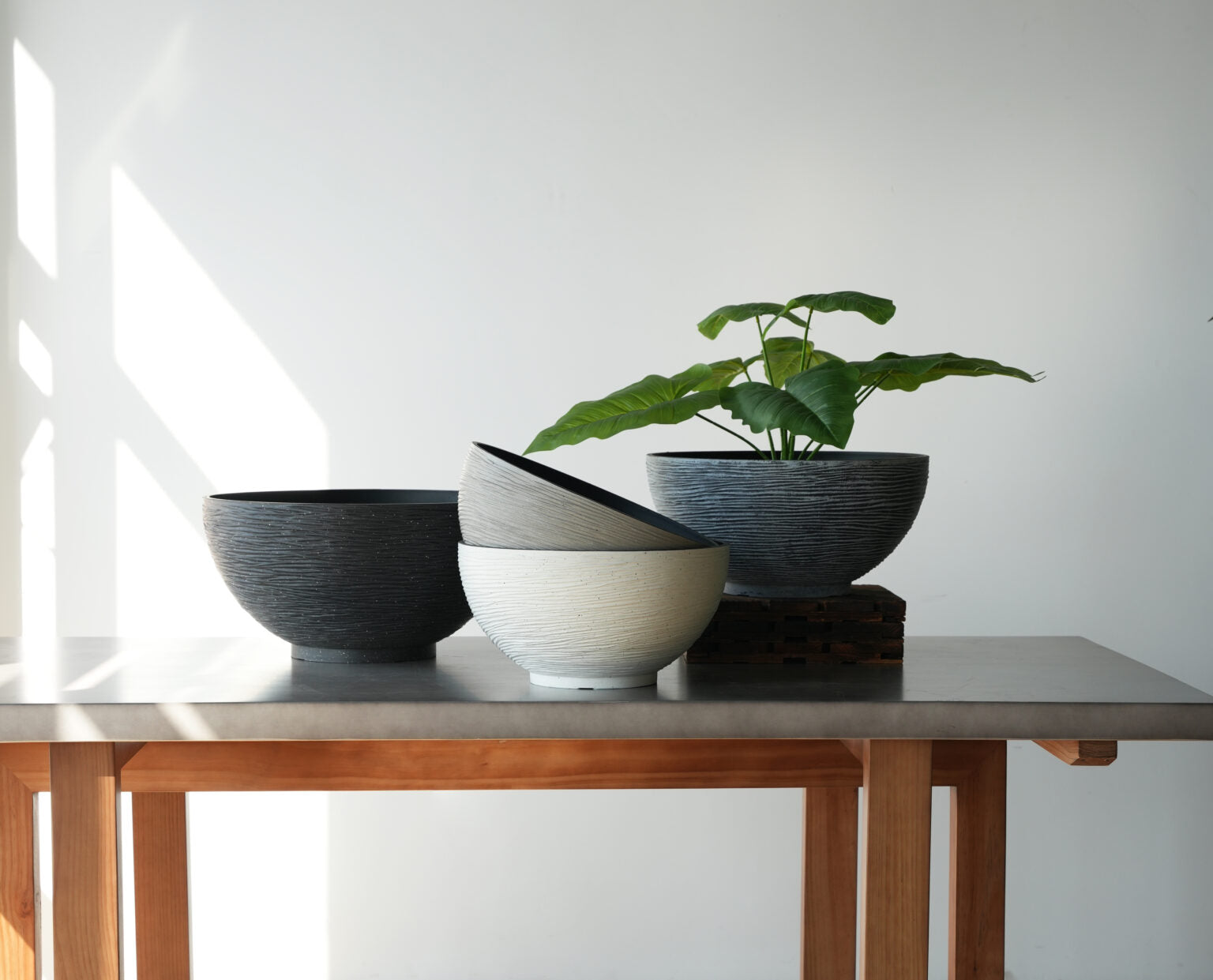 Venice Elements WL Series Round Bowl Garden Planters
