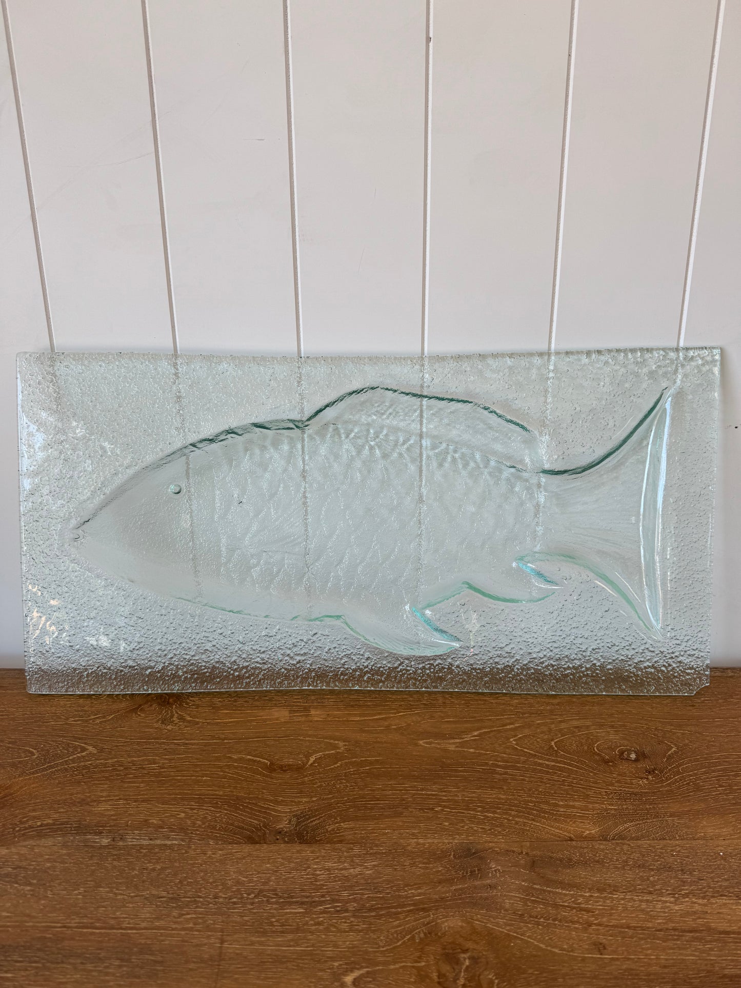 Fish-shaped glass bowl ideal for serving snacks, salads, or as a decorative piece.