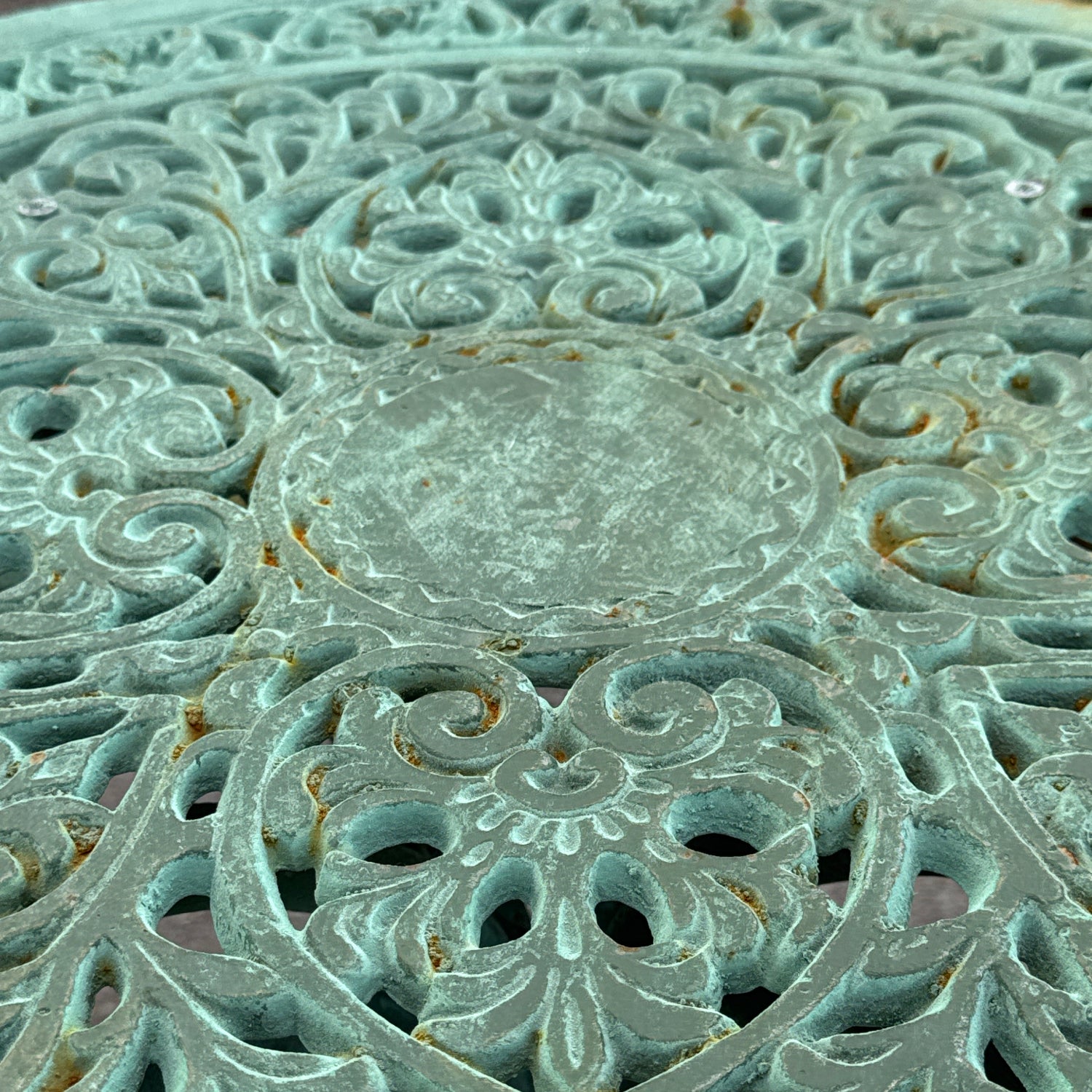 Cast Iron 2-Seater Table Set Green S16/47G