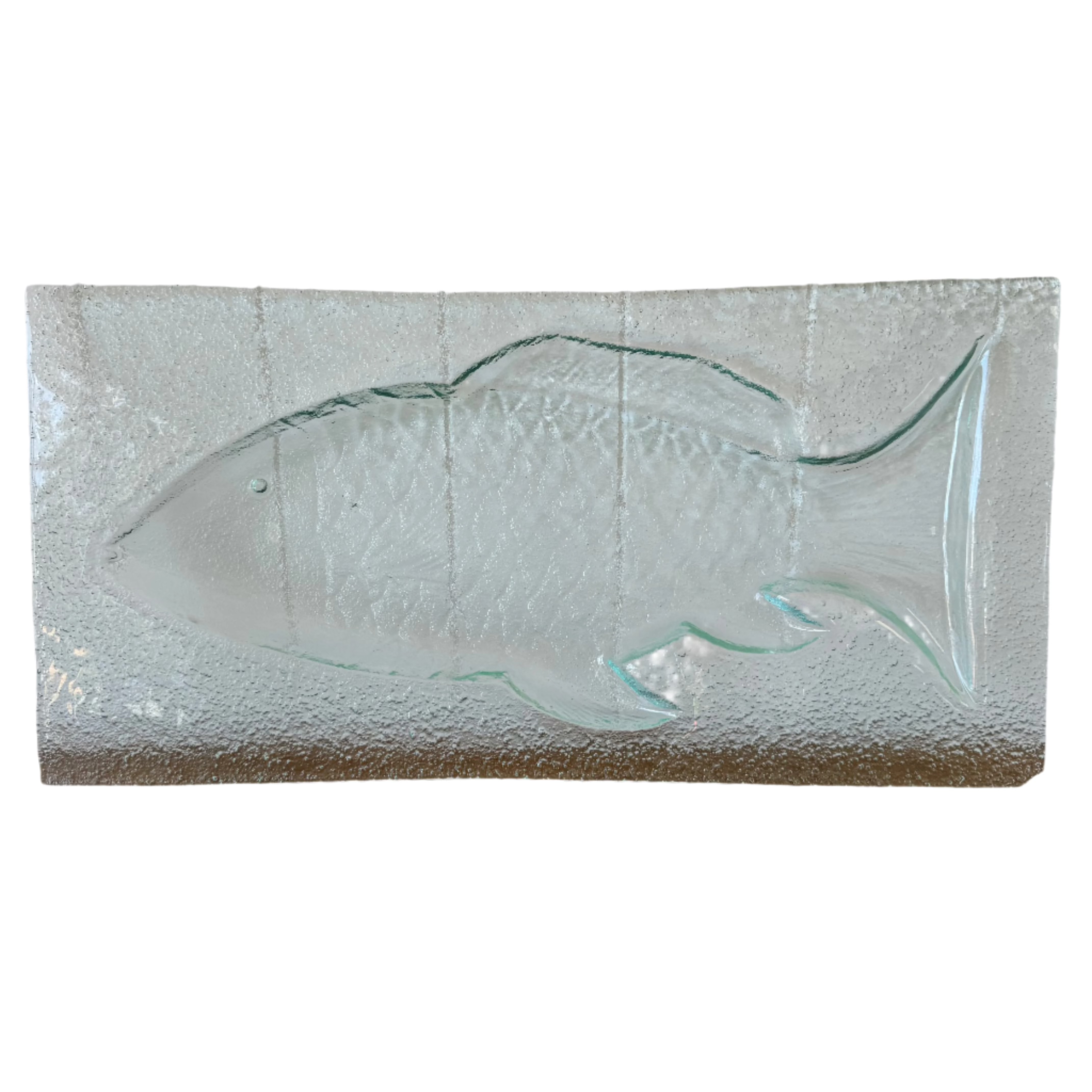 Fish-shaped glass bowl ideal for serving snacks, salads, or as a decorative piece.